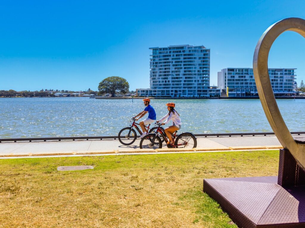 Organising a day’s activities as a couple doesn’t need to be expensive. Here in Mandurah, you can enjoy a romantic getaway or weekend away without having to stress about money and instead, focus on enjoying the day with your other half.