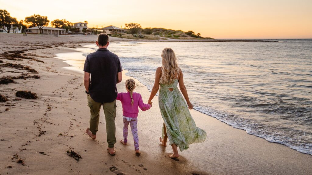 If you’re popping down to visit the much-hyped Giants of Mandurah, or just looking for fun day trip ideas with the fam, check out our 10 fun family activities that won't break the bank.