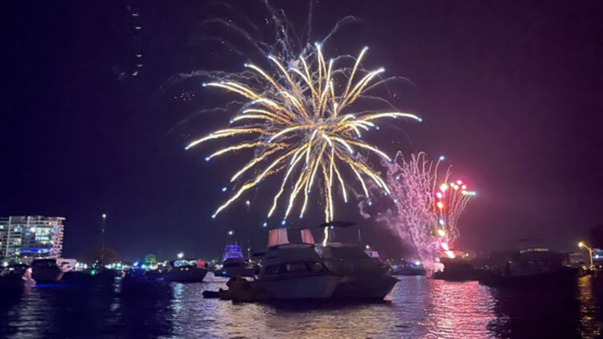 New Years Eve Fireworks Cruise Soulmate Charters Mandurah
